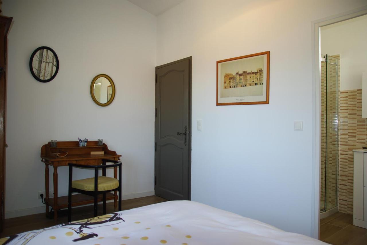 Bed and Breakfast Les Coronilles Saint-Maximin Exterior foto