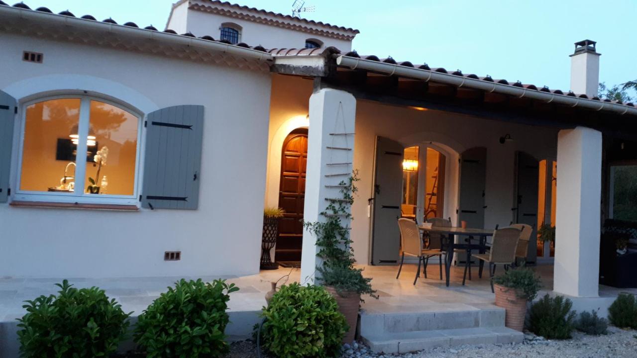 Bed and Breakfast Les Coronilles Saint-Maximin Exterior foto
